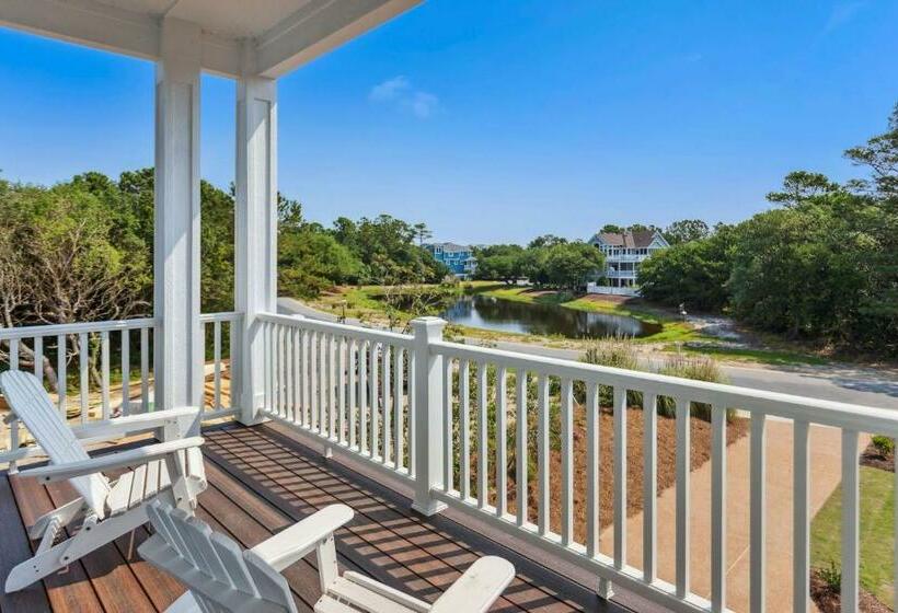 1816 Seaview Estate Soundfront