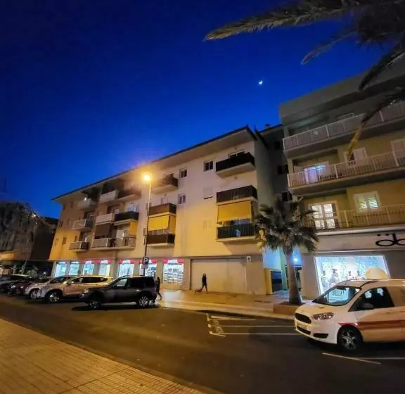 Apartamento Céntrico En Candelaria, Con Piscina