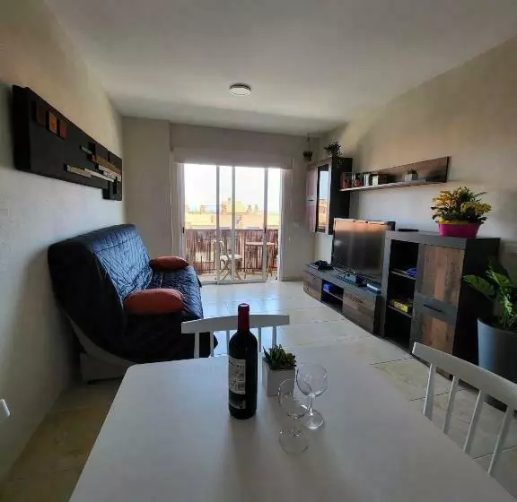 Apartamento Céntrico En Candelaria, Con Piscina