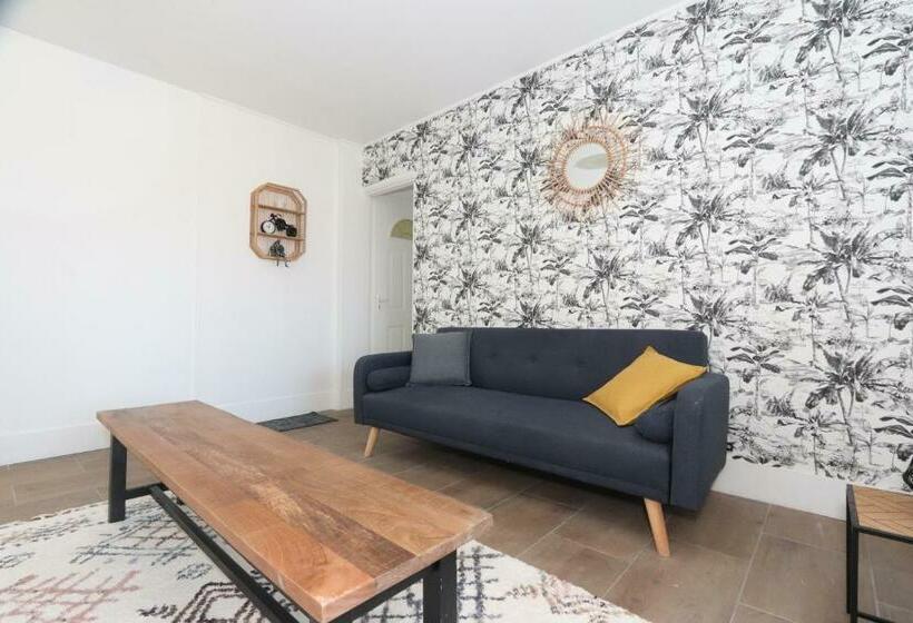 Coeur De Ville, T2 Cosy & élégant Avec Jardin