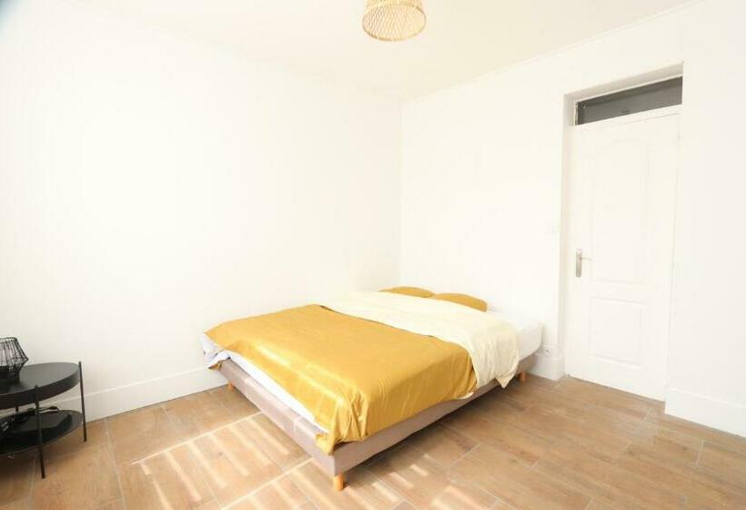 Coeur De Ville, T2 Cosy & élégant Avec Jardin