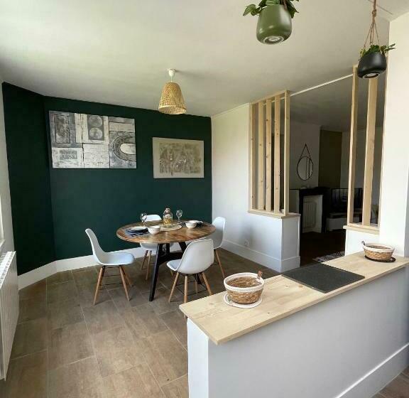 Coeur De Ville, T2 Cosy & élégant Avec Jardin