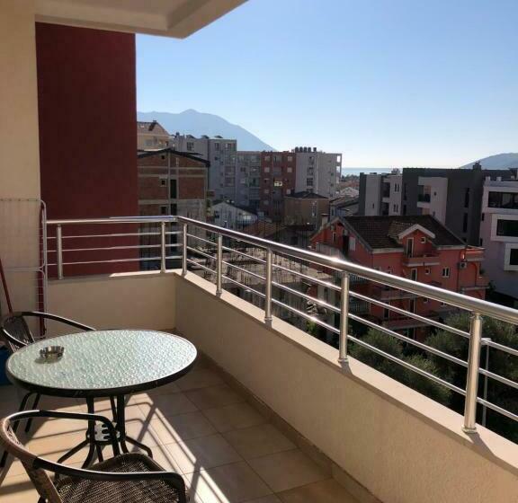 Entire Apartament With Sea View Budva