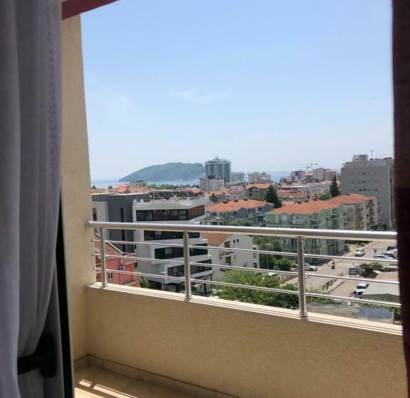 Entire Apartament With Sea View Budva