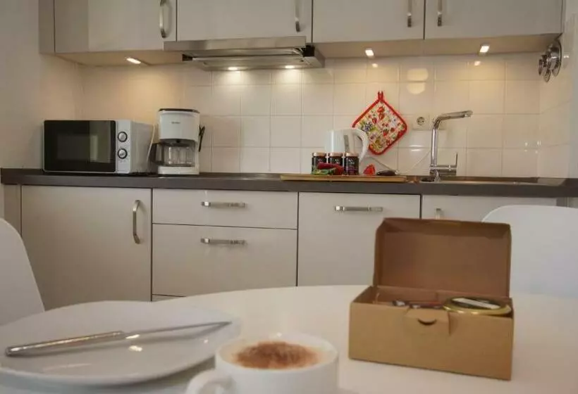 Ferienwohnung 4 Im Strandhaus Lobbe