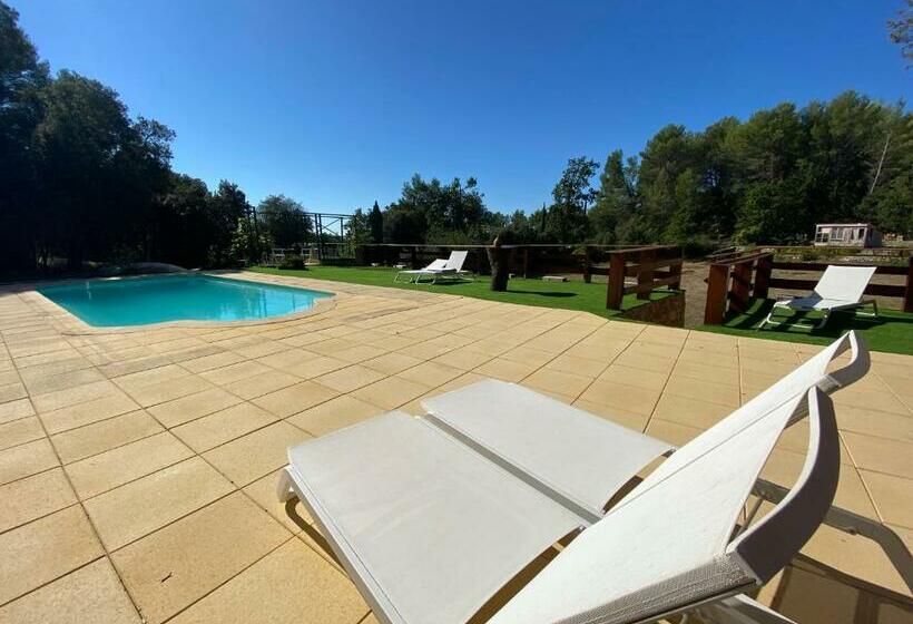 Grande Villa Avec Piscine Sous Les Chênes