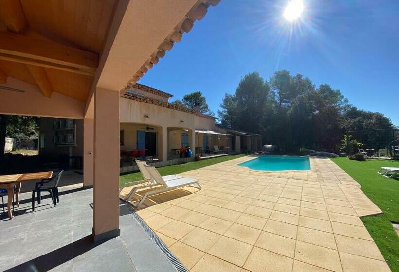 Grande Villa Avec Piscine Sous Les Chênes