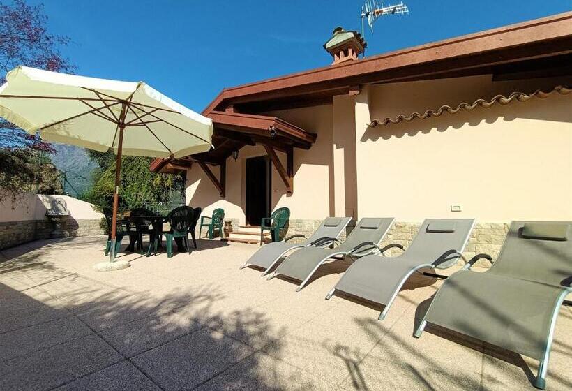 Iseolakerental   Chalet Giulia