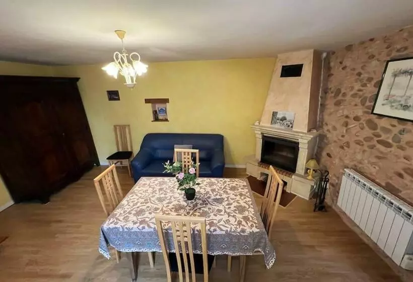 La Maison Bleue  Sejour Familial Et Pro  Grande Capacite   Wifi   Parking Proche Gratuit