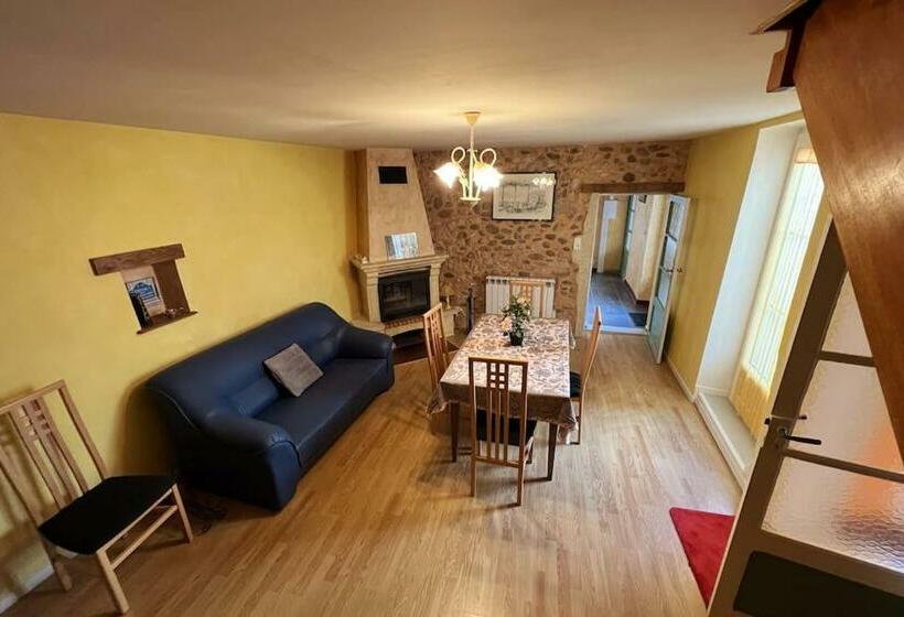 La Maison Bleue  Sejour Familial Et Pro  Grande Capacite   Wifi   Parking Proche Gratuit