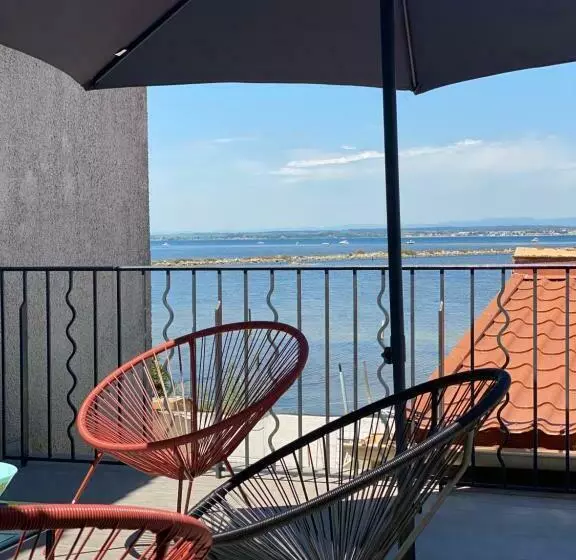 Oasis Cove, Maisons Au Bord De L Eau, Plage De Sète