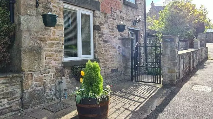 Quoit Green Lodge