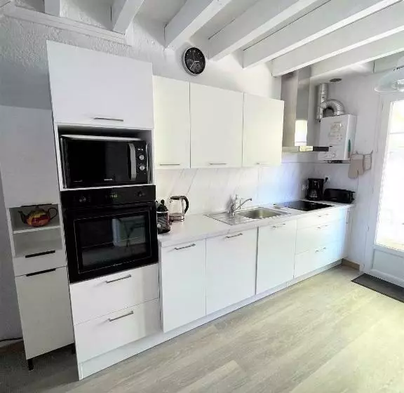 Réf 277 Seignosse Les Bourdaines , à Proximité Immédiate De La Plage, Villa Patio Classée 2 étoiles