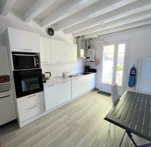 Réf 277 Seignosse Les Bourdaines , à Proximité Immédiate De La Plage, Villa Patio Classée 2 étoiles