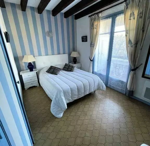 Réf 277 Seignosse Les Bourdaines , à Proximité Immédiate De La Plage, Villa Patio Classée 2 étoiles