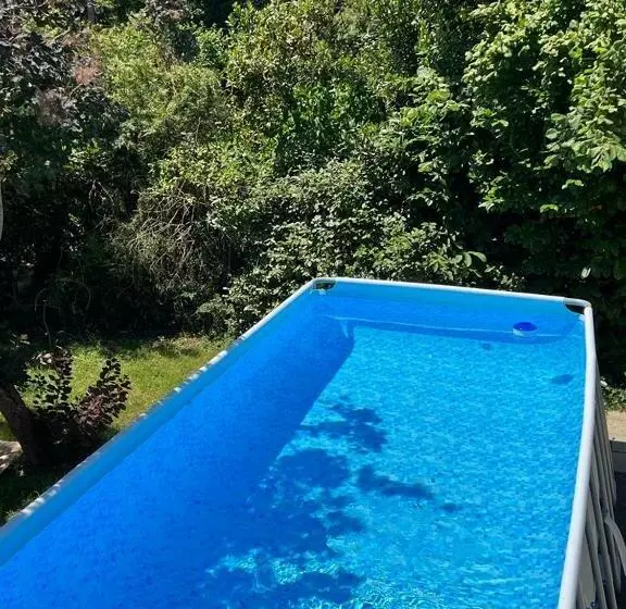 2 Bed Apartment On The Dordogne River