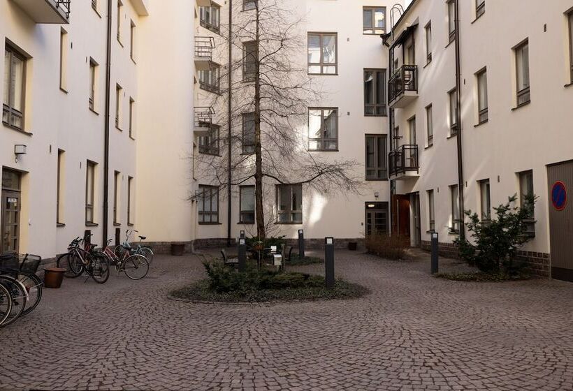 2ndhomes Cozy Courtyard Home With Sauna In Kruununhaka