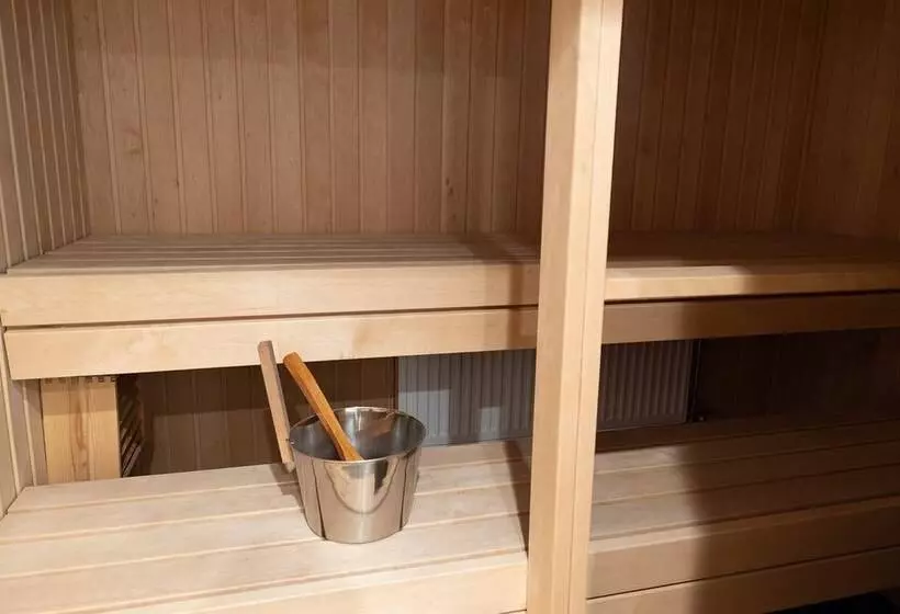 2ndhomes Cozy Courtyard Home With Sauna In Kruununhaka
