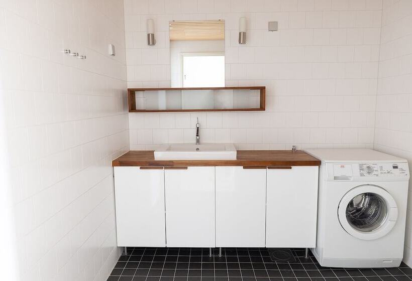 2ndhomes Cozy Courtyard Home With Sauna In Kruununhaka