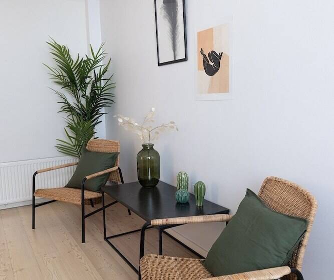 2ndhomes Cozy Courtyard Home With Sauna In Kruununhaka