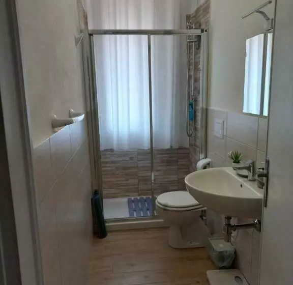 Grazioso Bilocale Caletta Castiglioncello   Tuscany