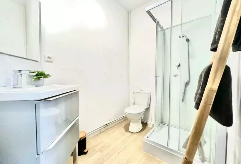 Le Blossac, à 300m Du Centre Ville   Wifi