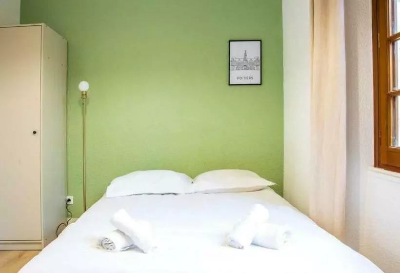 Le Blossac, à 300m Du Centre Ville   Wifi