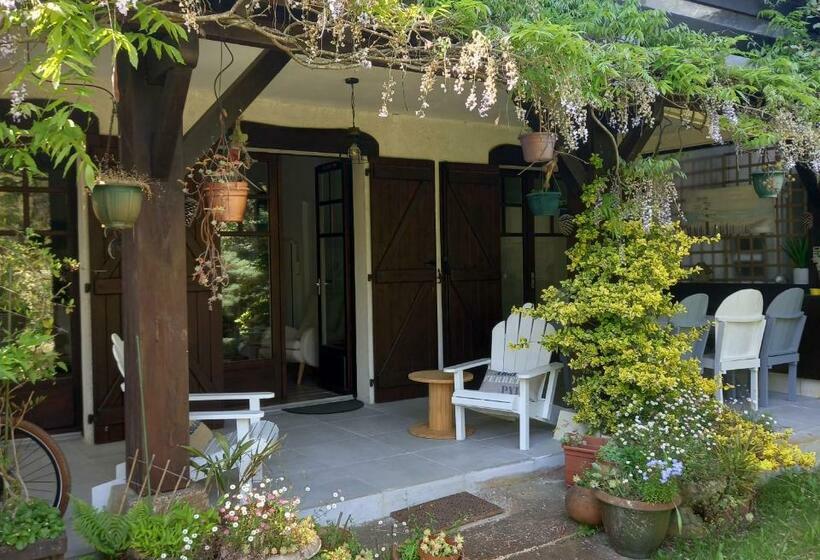 Pyla Sur Mer Appartement T3 Avec Jardin Privatif De 350m2