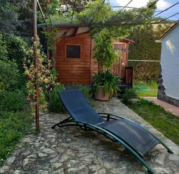 Mas Vallcrosa Studio Calme Et Confortable Avec Piscine