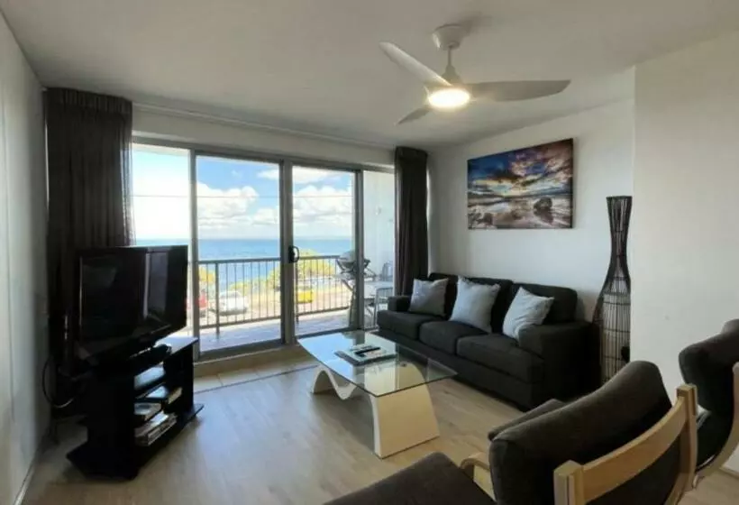 Waterfront, Excellent Ocean & Shipping Lane View