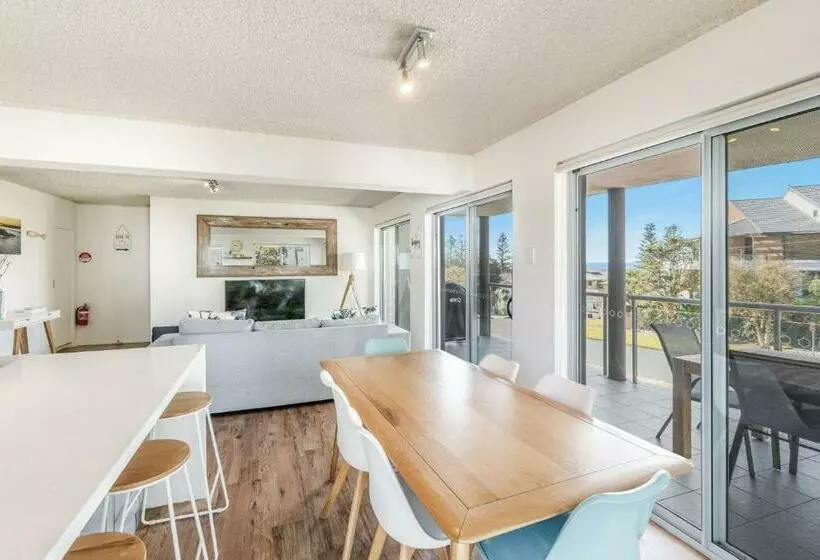 Yamba 58   Modern Apartment With Ocean Views