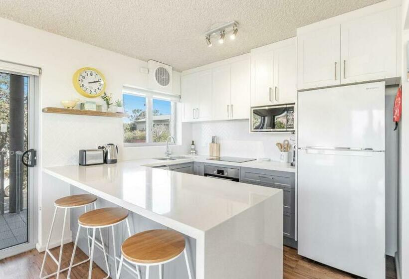 Yamba 58   Modern Apartment With Ocean Views