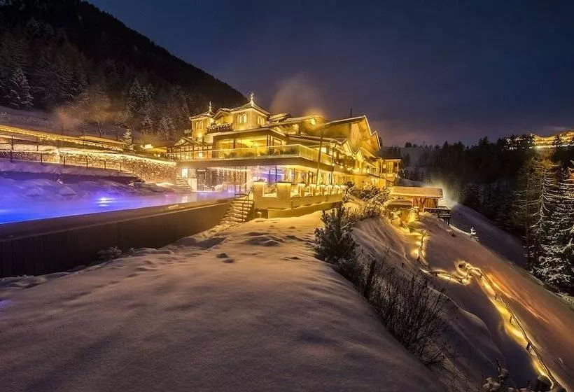 Albion Mountain Spa Resort Dolomites