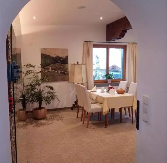 Bed and Breakfast Cafe Pension Erbhof