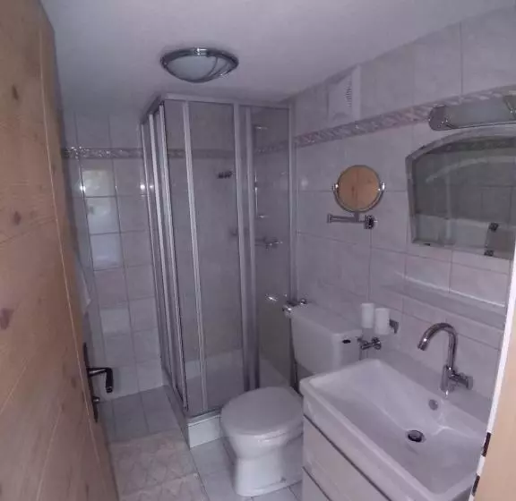 Bed and Breakfast Cafe Pension Erbhof