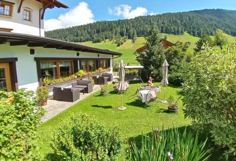 Bed and Breakfast Cafe Pension Erbhof