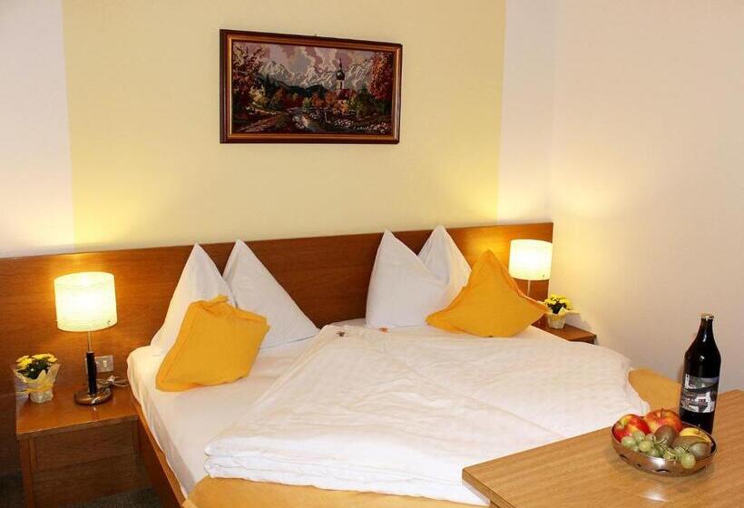 ホテル Garni An Der Leit