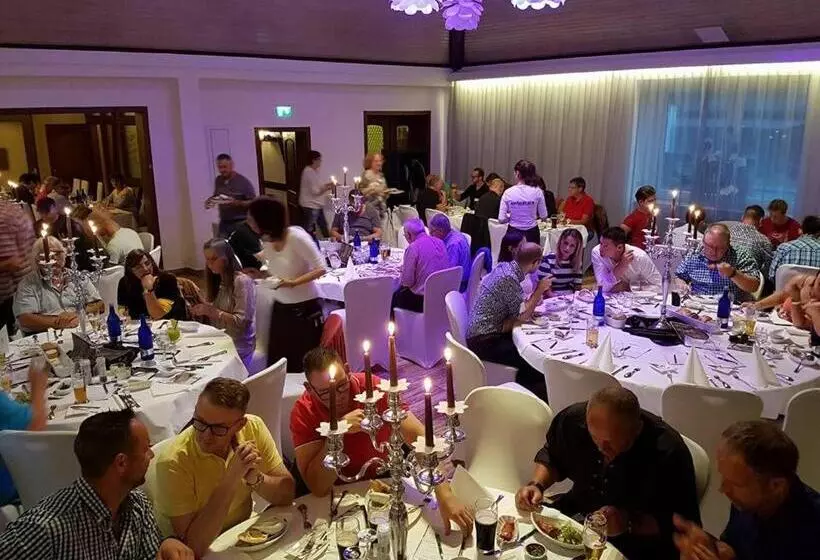 פנסיון Rhönblick Landhotel Restaurant Countrypub