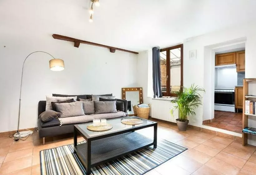 Cosy Montigny Maison Plein Cœur De Village