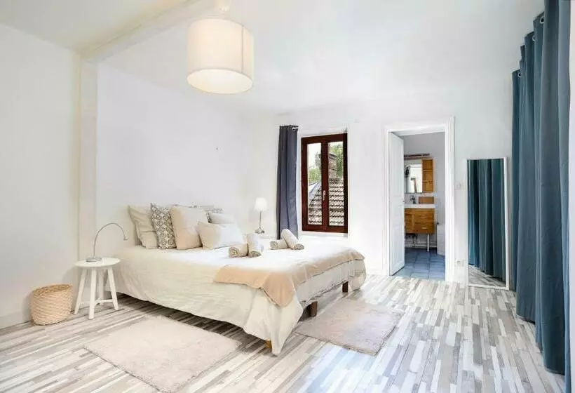 Cosy Montigny Maison Plein Cœur De Village