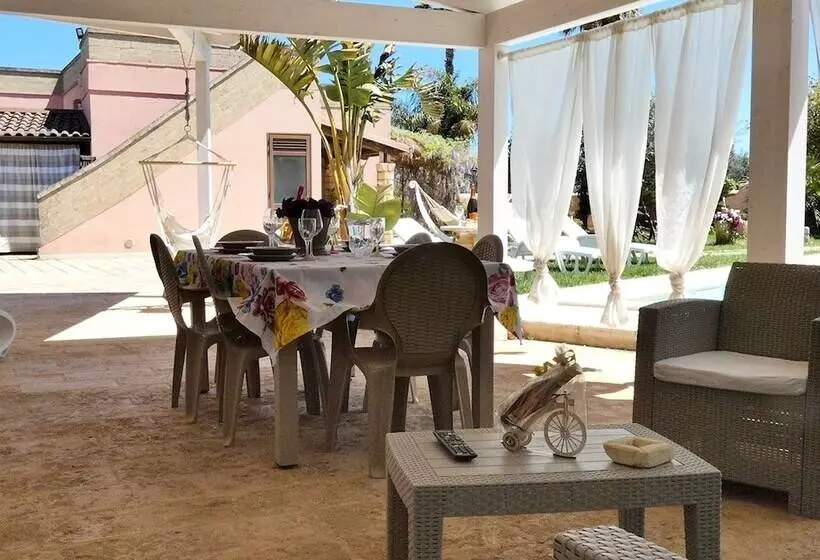 La Vigna Salentina   Con Giardino E Piscina Privata