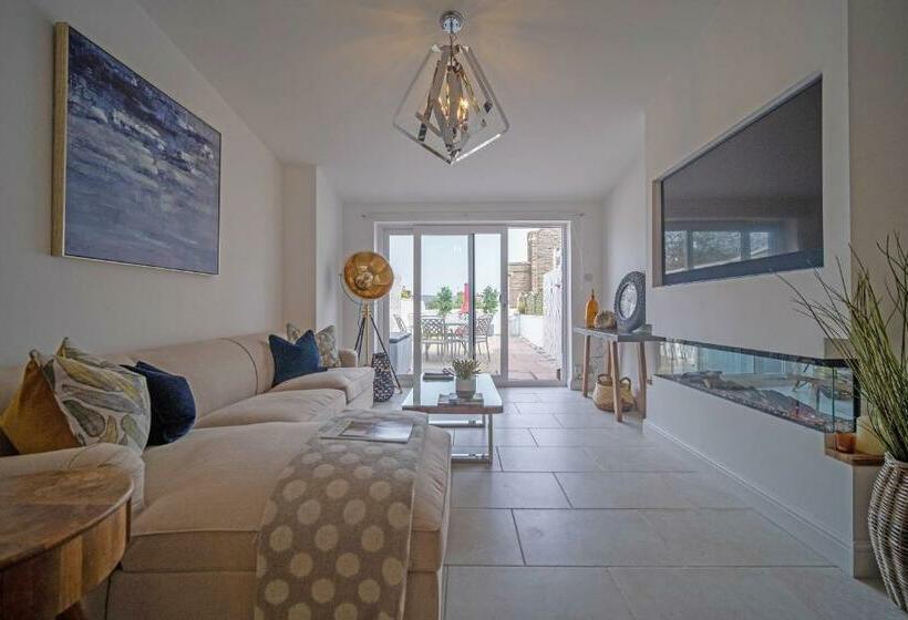 Luxury Park Street Cottage The Mumbles Swansea Sleeps 6
