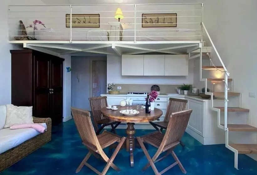 Molo Blu Apartment In La Maddalena