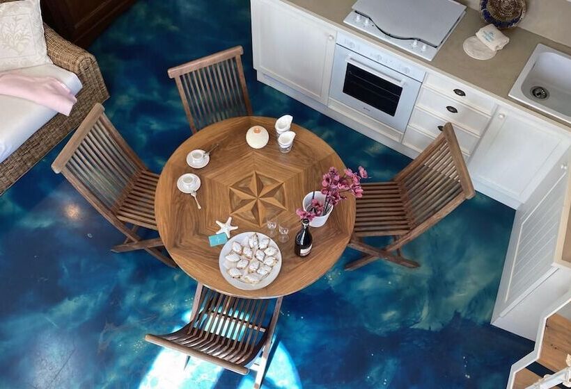 Molo Blu Apartment In La Maddalena