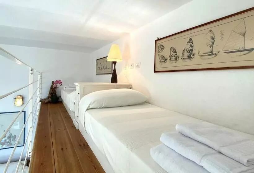 Molo Blu Apartment In La Maddalena