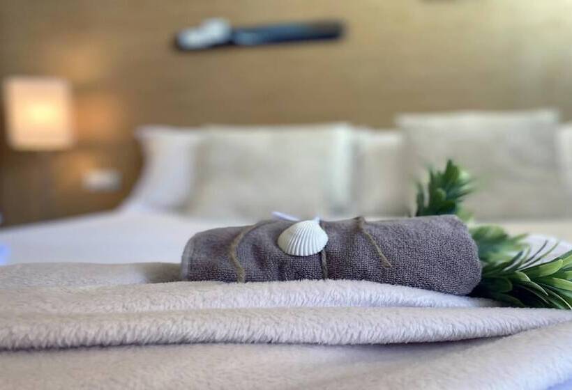 Molo Blu Apartment In La Maddalena