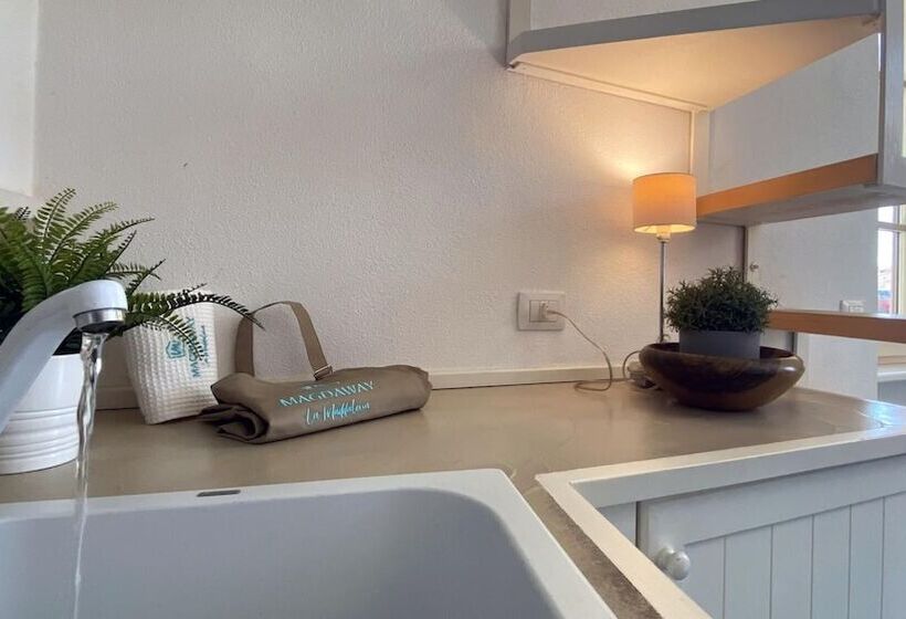 Molo Blu Apartment In La Maddalena