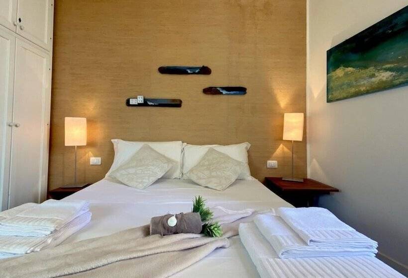 Molo Blu Apartment In La Maddalena