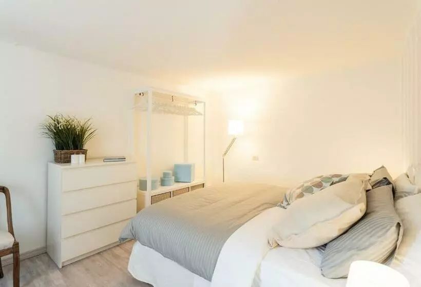 [ Romantic Suite ]   Como Center