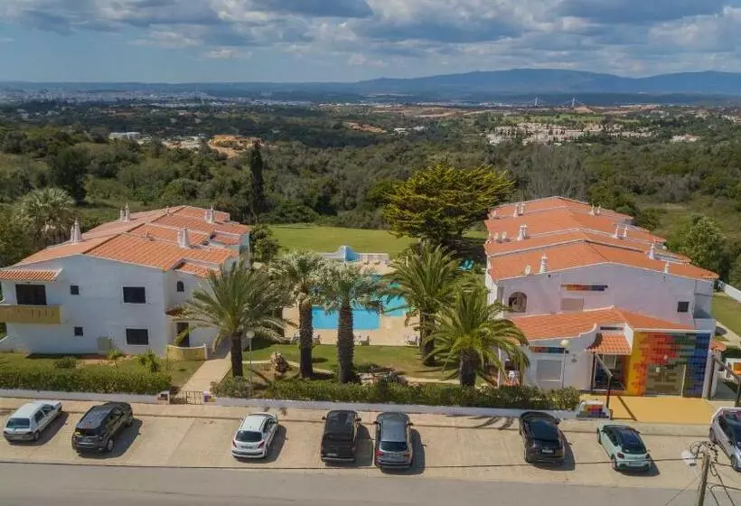 Lavanda   2 Bedrooms   3 Level Pool   Garden   Beach 1km